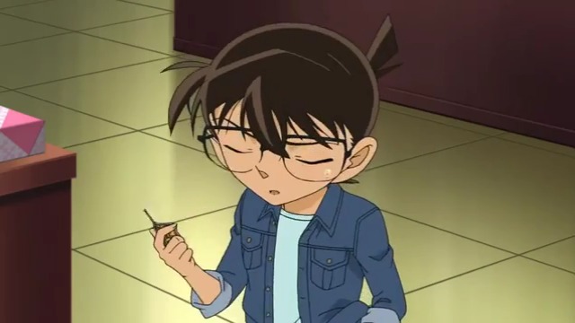 Detective Conan Episódio - 695Nenhum titulo oficial ainda.